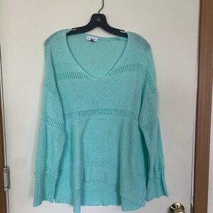 1x ladies Olivia sky high, low teal loose knit sweater